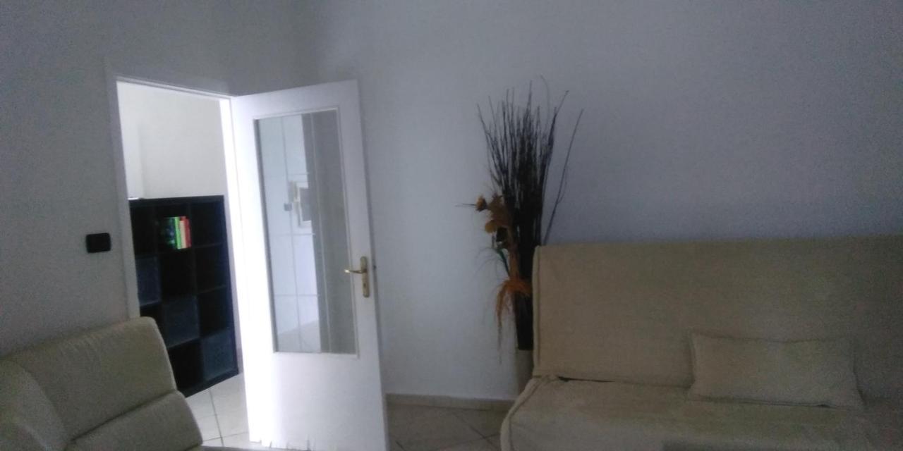 Oasi Hause Villa Castel Volturno Eksteriør billede