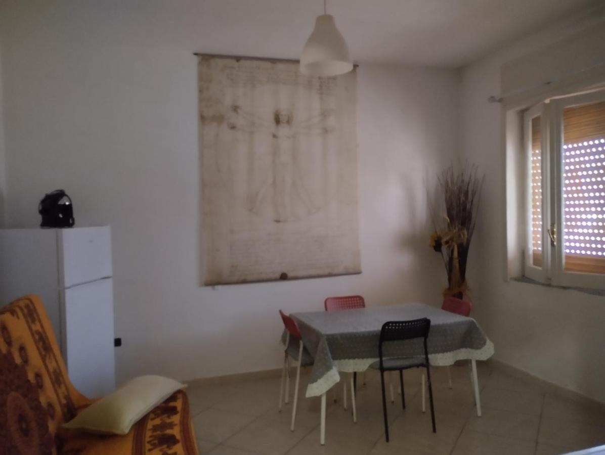 Oasi Hause Villa Castel Volturno Eksteriør billede